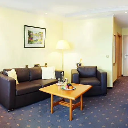 Отель Thermenhotel Sonnenhof Бад-Фюссинг